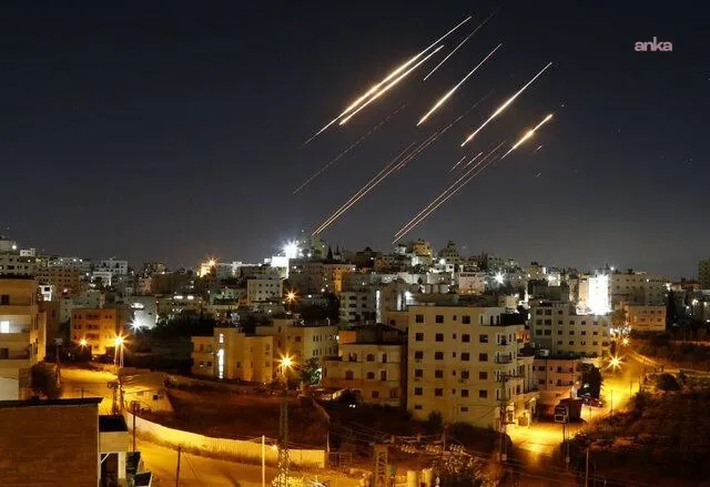 İran’dan yeni saldırı dalgası: Hayfa, Dubai ve Bahreyn hedef alındı; BAE hava savunması devreye girdi